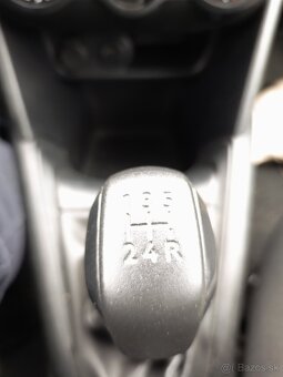 Peugeot 208 1.6 HDI - 12