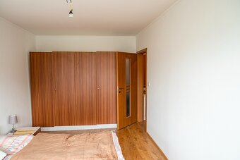 2-IZBOVÝ BYT NA ULICI MLÁDEŽE-ZNÍŽENÁ CENA - 12