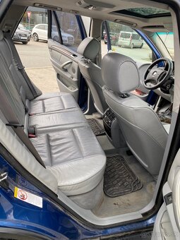 BMW X5 e53 4.4i - 12