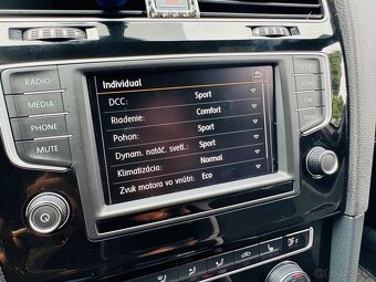 Volkswagen Golf VII R 2.0 tsi 221kw DSG 4motion - 12