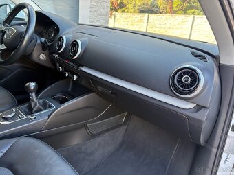 Audi A3 Sportback 1.6TDi - 12