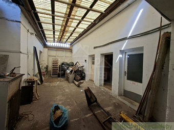 Budova na podnikanie alebo trvalé bývanie v obci Krušovce - 12