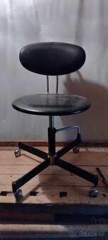 kreslá Bratislava - 12