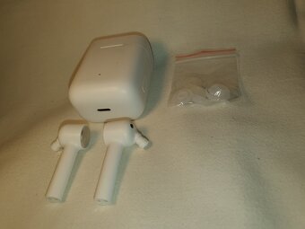 SLUCHÁTKA EARPHONES - 12