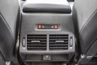 Jaguar E-Pace 2.0 R-Dynamic SE AWD A9 132kW - 12