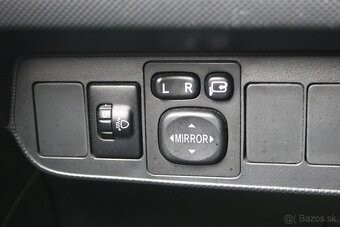 Toyota Auris 1,6i VVTI Valvematic - 12