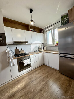 Reality KOMPLEX s.r.o. Vám ponuka EXKLUZÍVNE na PREDAJ 4-izb - 12