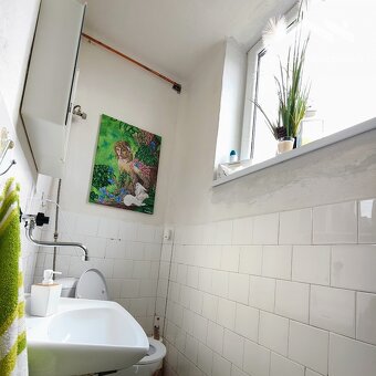 Dvojpodlažný rodinný 1/2 dom v Cinobani za cenu bytu - 12