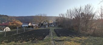 SLOVREAL: Pozemok s chalupou v nádhernom prostredí Malých Ka - 12