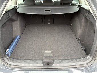 Volkswagen Golf Variant 2.0 TDI LIFE DSG - 12