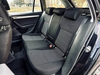 Škoda Octavia Combi 1.6 TDI 110k Active - 12