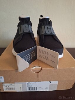 UGG Sneaker Black veľkosť 38 - 12