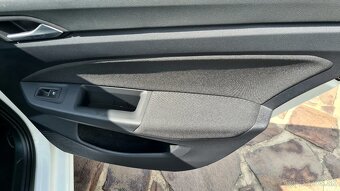 Volkswagen Golf 8 Variant 2.0 TDi DSG 85 kW - 12