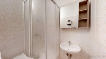 Príjemný 1i. byt 38m, loggia, pivnica, Karloveská ul., 4/7p. - 12