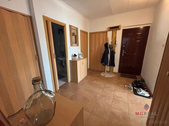 4 izbový byt  s balkónom garážou a záhradkou Urmince/ VYPLAT - 12