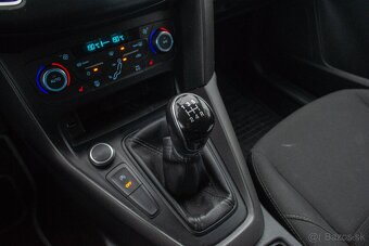 Ford Focus Kombi 1.0 EcoBoost - 12