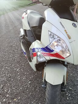 Skúter 50cc - 12