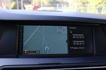 BMW Rad 5 530d xDrive A/T - 12