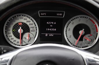 Mercedes-Benz A 180 BlueEFFICIENCY, 90kW - 12