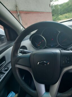 Chevrolet cruz 1,6 2010 - 12