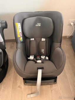 CYBEX PALLAS M FIX & BRITAX ROMER DUALFIX M PLUS I SIZE - 12