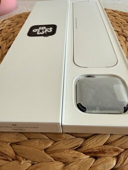 Apple Watch SE 44 mm - 12