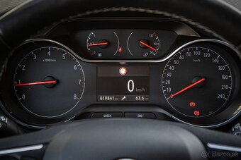 Opel Crossland 1.5 CDTI TOP STAV - 12