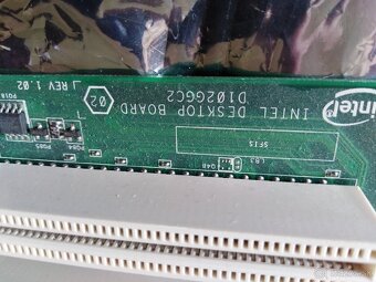 Dosky na Windows XP, chipset 945 aj s procesorom - 12