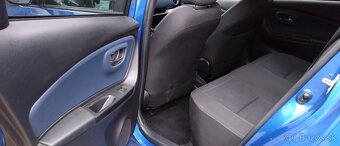 Toyota Yaris 1.5 VVT-iE Selection - 12