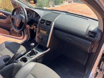 MERCEDES A160 w169 - 12