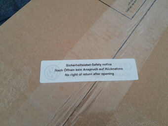 Nový originálny zrezaný trojramenný MF volant Škoda červená - 12