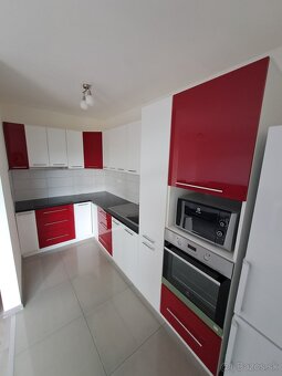 PRENÁJOM - ZARIADENÝ 3 IZBOVÝ BYT s VEĽKOU LOGGIOU - 12