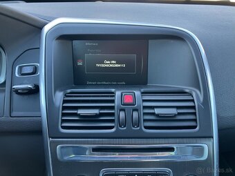 Volvo XC60 D4 2.4L Drive-E Inscription Geartronic AWD - 12