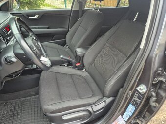 KIA RIO 2019 1.4 AT. 35.442km - 12