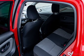 Toyota Yaris - 12