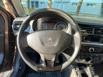 Peugeot 301 1.6 HDI - 12