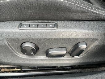 Škoda Superb Combi 2.0 TDI Style DSG - TOP stav - 12