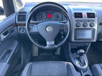 Volkswagen Touran 1.9 TDI DSG - 12
