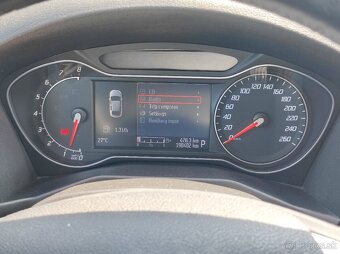 Ford Mondeo 2.0 EcoBoost SCTi Titanium PowerShift - 12