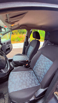 Ford Fiesta 1.25i 55 kW, 2006, 5D, A/C, ťažné, benzín - 12