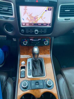 VW Touareg 4.2 V8 TDi EXCLUSIVE FULL TOP WEBASTO - 12