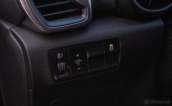 Kia Sportage 2.0 CRDi 4WD A/T - 12