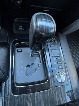 Toyota Land Cruiser 200,4.6i+LPG,TAŽNÉ,Facelift - 12