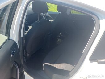 Peugeot 208 1.2  PureTech STYLE - 12