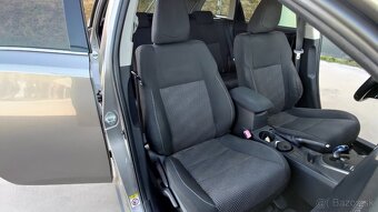 Toyota Auris Hybrid LPG Touring Sports Active Comfort - 12