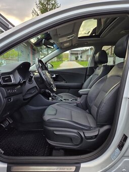 Kia Niro 1.6 GDI Automat - 12