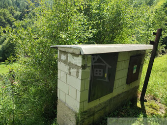 5-izbová chata na polosamote v krásnom horskom prostredí v - 12