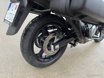 Suzuki DL 650 V-Strom - 12