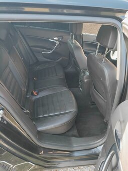 Insignia Sport Tourer - 12