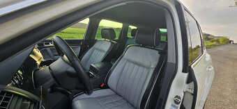 VW Touareg 3.0 TDI INDIVIDUAL 176 kW - 12